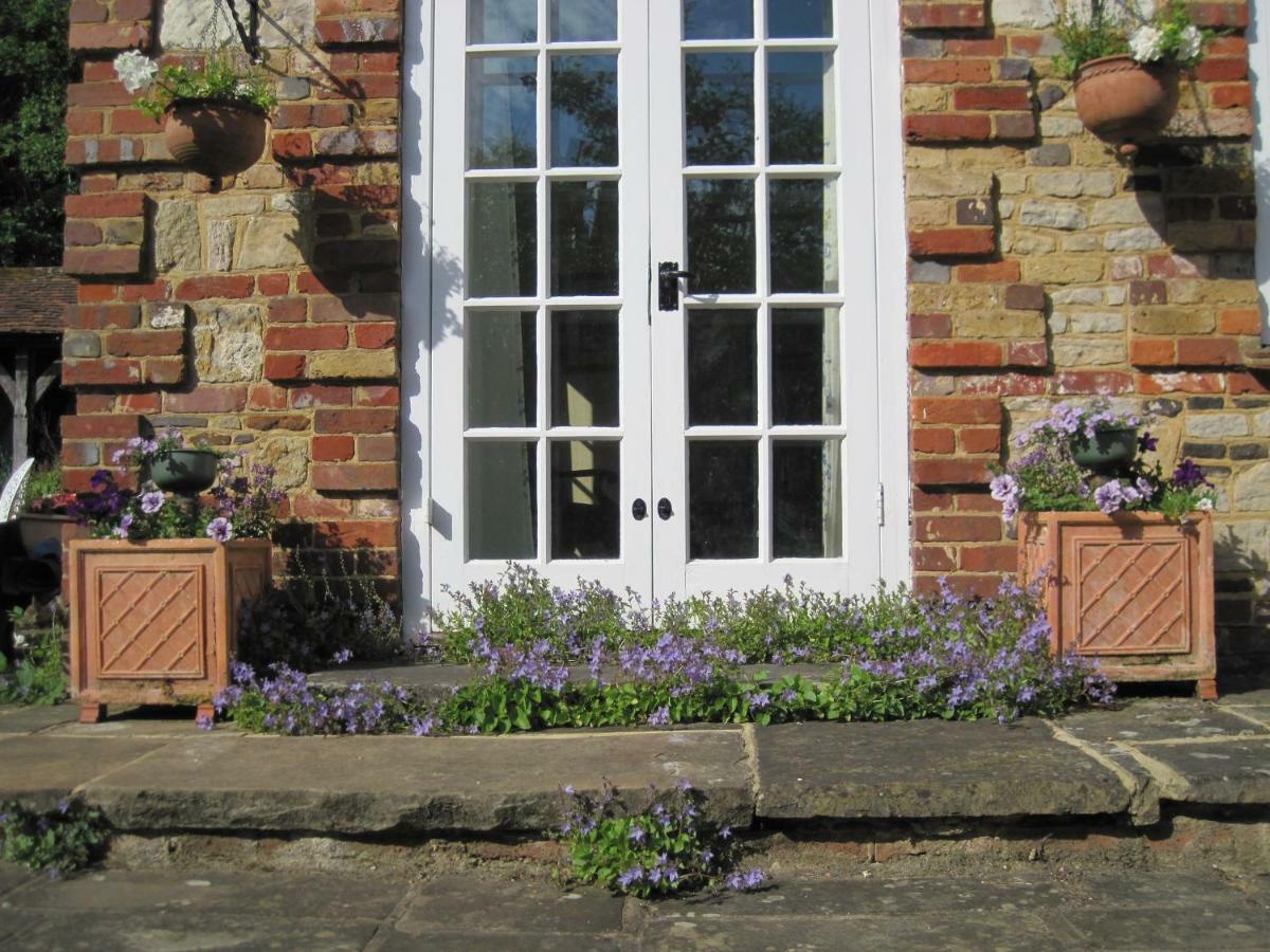Tilford Mill Cottage Farnham (Surrey) Exterior foto